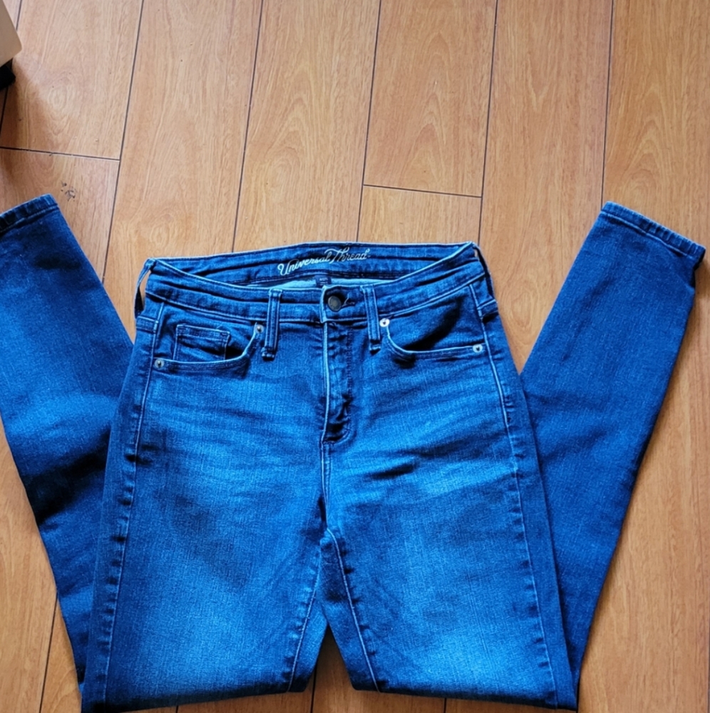 ♡ Ultra High Rise Skinnys ♡ - Picture 9 of 10